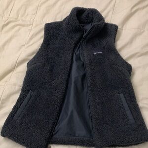 Patagonia Dark Gray Fleece Vest size M